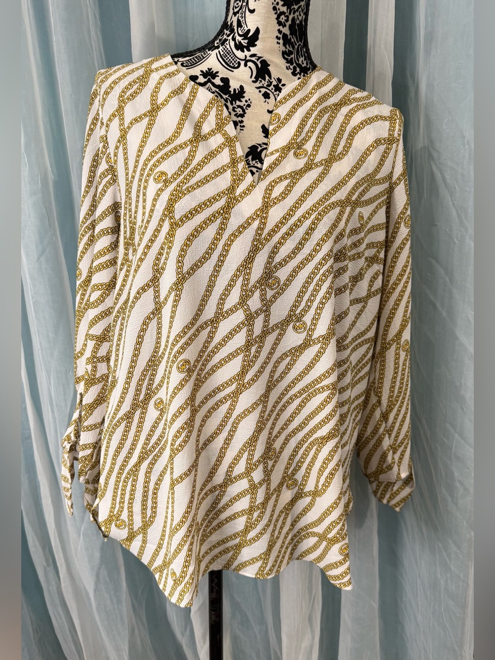 Michale kors blouse chain link scarf print V-neck Top women Sz-L
